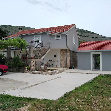 טרביניה Apartmani Matej מראה חיצוני תמונה