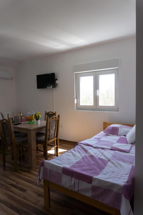 טרביניה Apartmani Matej מראה חיצוני תמונה