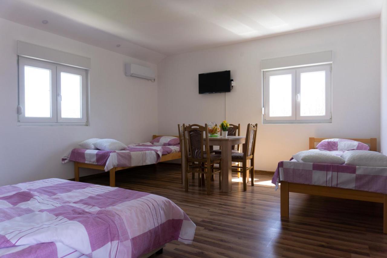 טרביניה Apartmani Matej מראה חיצוני תמונה
