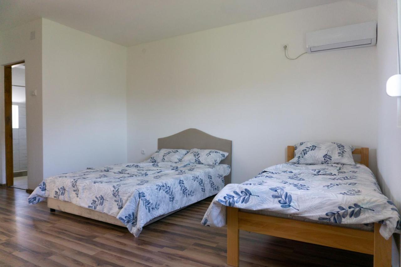 טרביניה Apartmani Matej מראה חיצוני תמונה